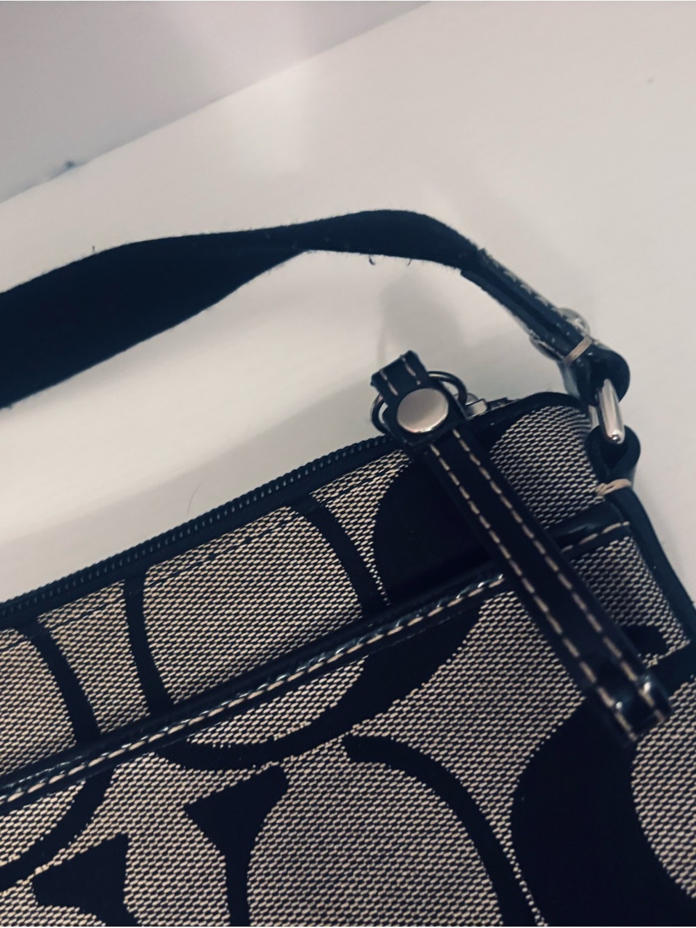 Coach Black and gray Signature Crossbody Bag - Picture 4 of 8